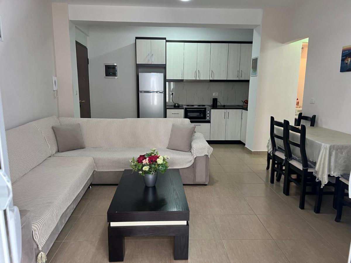 Adea Apartament Sarandë Esterno foto